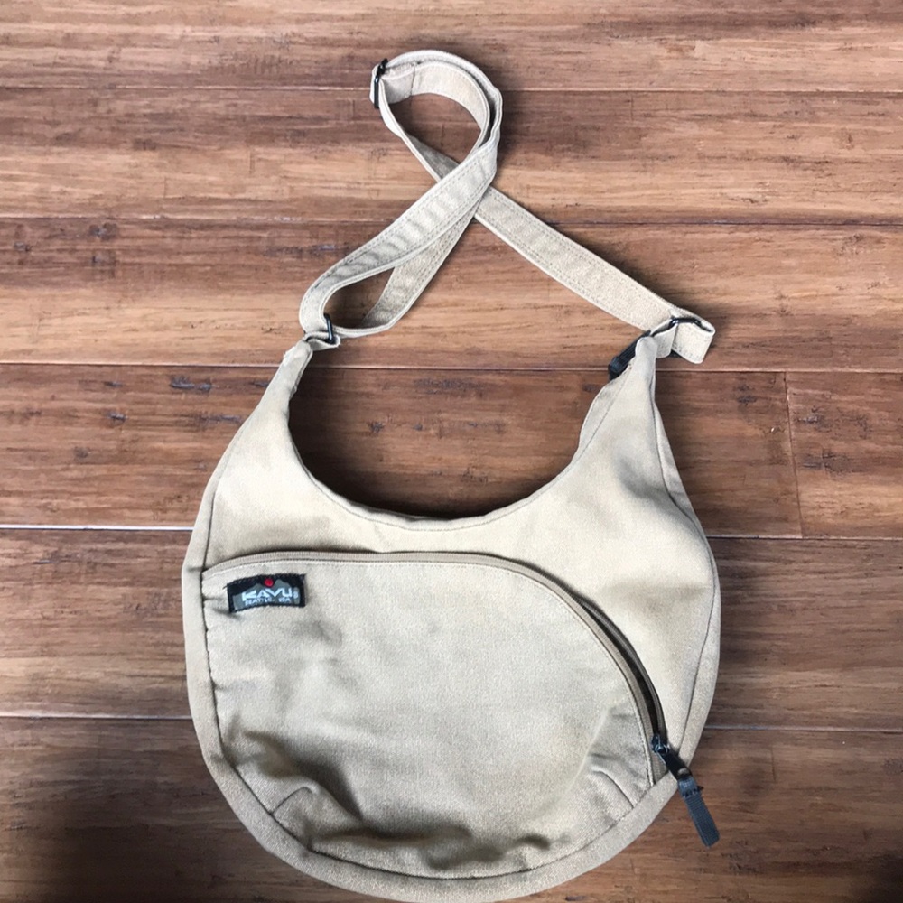 Kavu purse